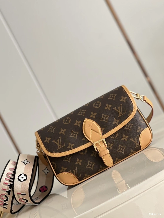 VUITTON LOUIS Nano Diane 0715